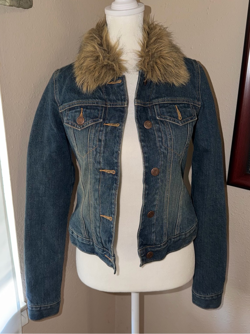 NWT! Vintage Y2K Abercrombie & Fitch 2000s Faux Fur Trimmed + Lined Denim Jacket